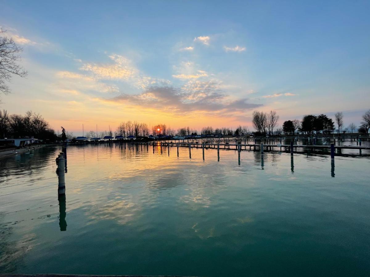 Tamas Apartman Balatonfoeldvar Sziveben- Egesz Evben Nyitva! Exterior photo