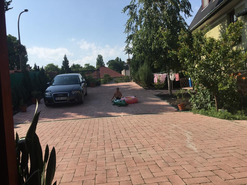 Tamas Apartman Balatonfoeldvar Sziveben- Egesz Evben Nyitva! Exterior photo